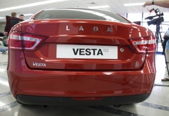 LADA представила юбилейные версии Vesta и XRAY - №19