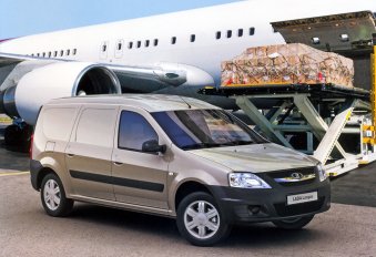 Россияне в августе продолжили скупать фургоны  LADA Largus - №1